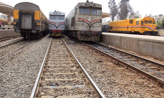 مصرع 3 أشخاص في حادث تصادم قطار زفتى بجرار زراعي وتوكتوك