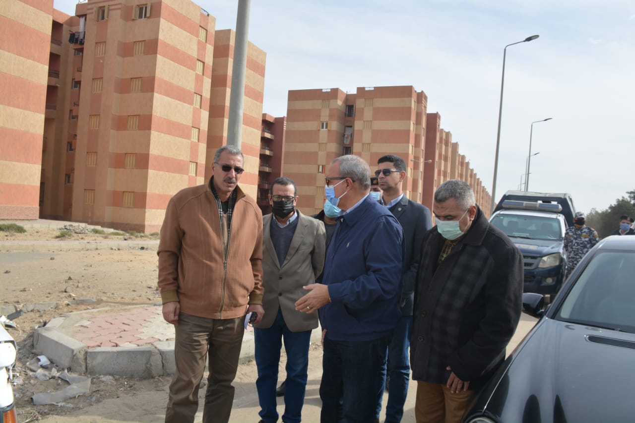 محافظ القليوبية يقوم بجولة تفقدية لمتابعة معدل الأداء ونسب التنفيذ بالمشروعات الخدمية بمدينة الخانكة