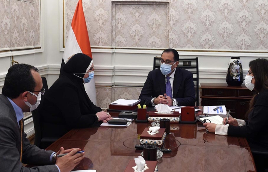 رئيس الوزراء يستعرض أبرز التيسيرات المقدمة للنهوض بالمشروعات المتوسطة والصغيرة ومتناهية الصغر وتحفيزها للاندماج في الاقتصاد الرسمي