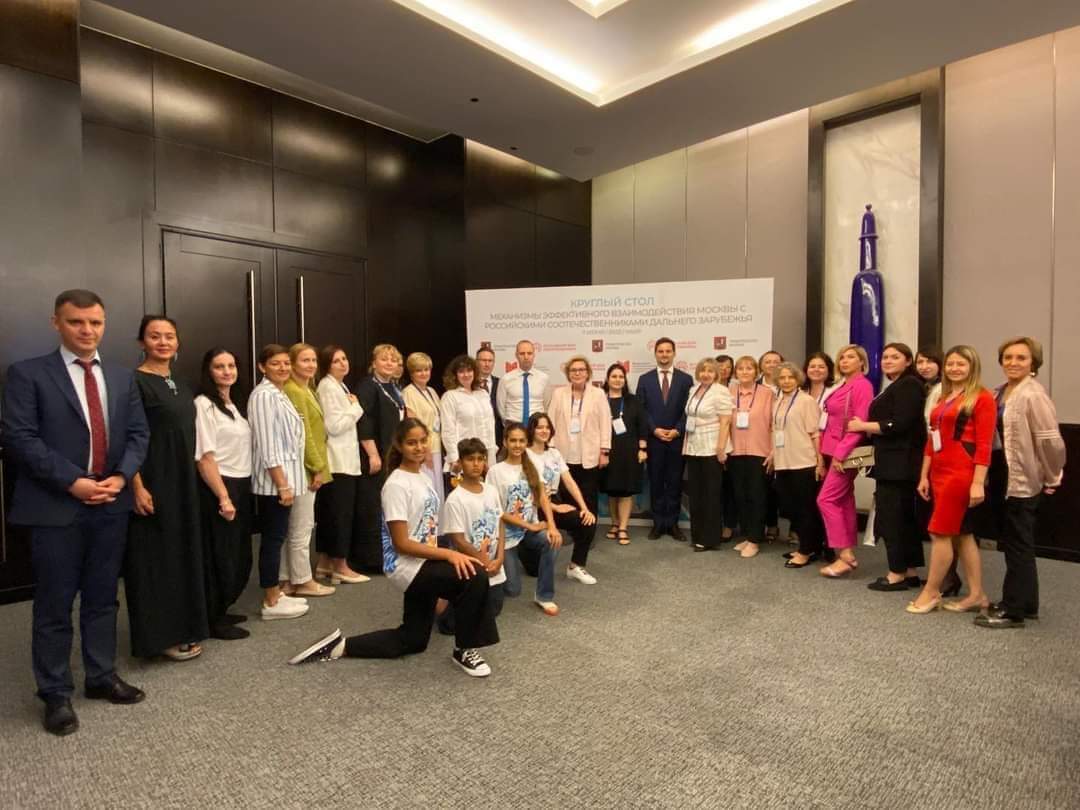 المواطنون الروس وحوار بين القاهرة وموسكو 