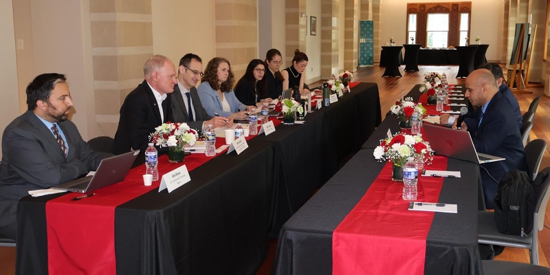 الحوار الاستراتيجي العُماني – الأمريكي يبحث تعزيز التعاون في مجال البيئة والطاقة النظيفة