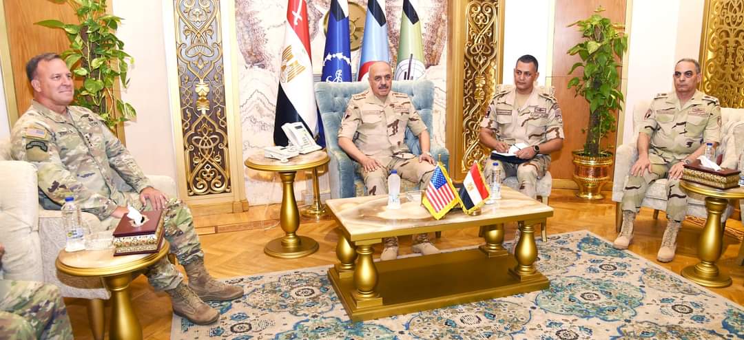 وزير الدفاع والإنتاج الحربى يلتقى قائد القيادة المركزية الأمريكية ...