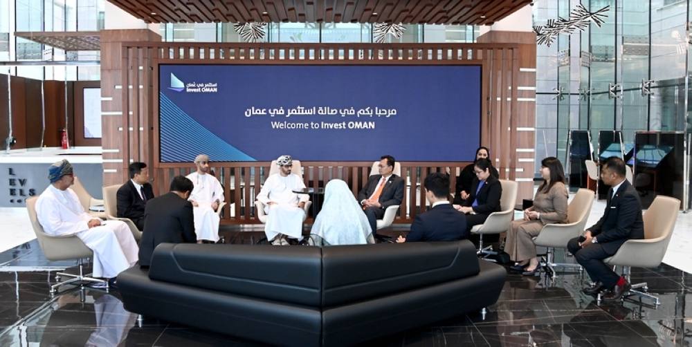 لتعزيز العلاقات الاقتصادية... سفراء دول الآسيان يزورون صالة "استثمر في عُمان"