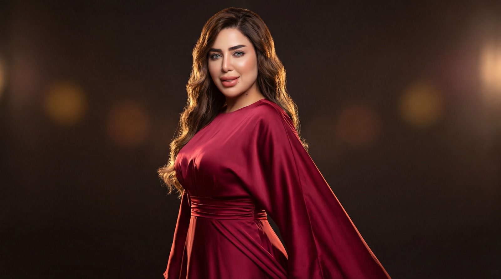 «القمة» مع منى العمدة.. حديث الأرقام وفرص الاستثمار