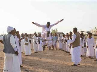باحث يوثق مهرجان الألعاب التراثية الشهيرة بـ«حلايب» في عيد الأضحي