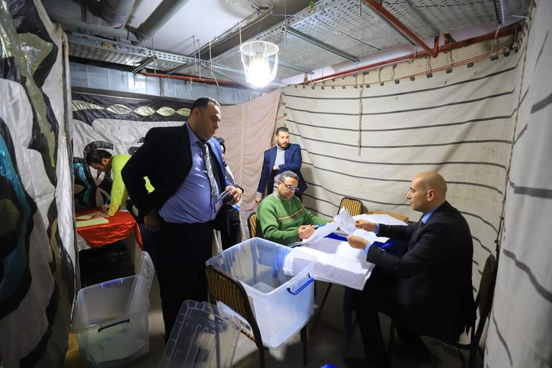 غلق باب التصويت فى انتخابات نقابة المحامين وبدء عمليات الفرز 