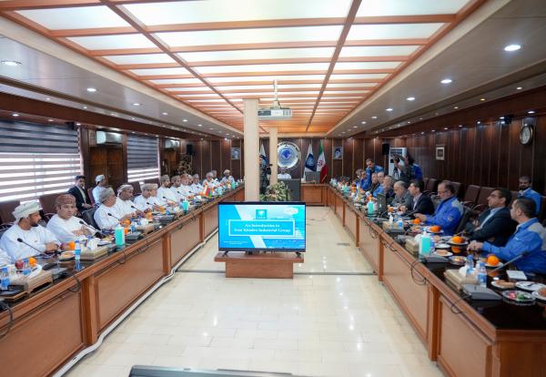 وفد عُماني يبحث فرص الاستثمار في إيران وصادرات السلطنة لطهران تبلغ 207 مليون ريال 