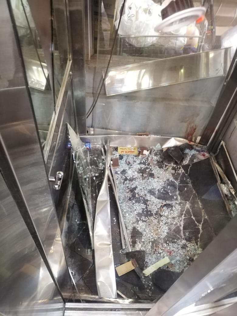 سقوط أسانسير بمول تجاري بمدينة بسوهاج