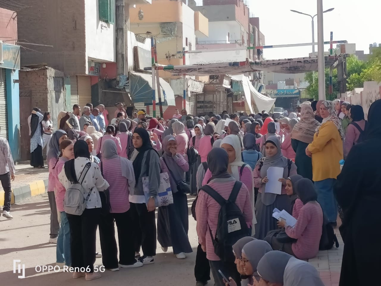 الهدوء التام يسود امتحانات الثانوية العامة بالبحر الأحمر وسط إجراءات أمنية مشددة 