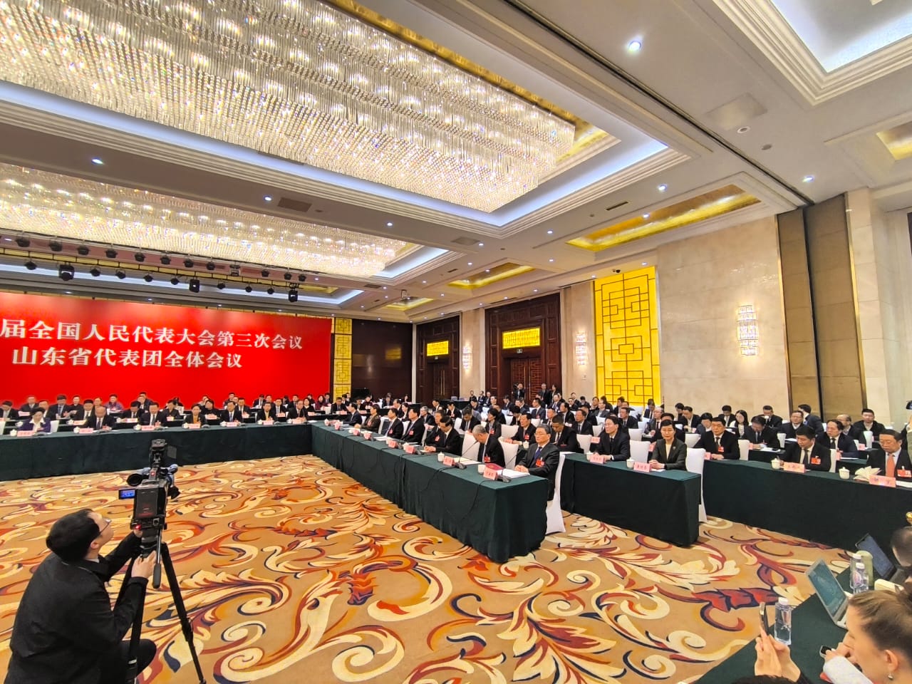 المؤتمر العام لنواب مقاطعة شاندونج يدعو إلى تعزيز طريق الحرير مع الشرق الأوسط عبر مصر