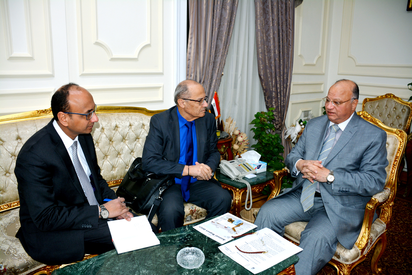 السكرتير الدائم للمدن الفرانكوفونية يهنئ محافظ القاهرة بمناسبة تنظيم بطولة افريقيا لكرة القدم