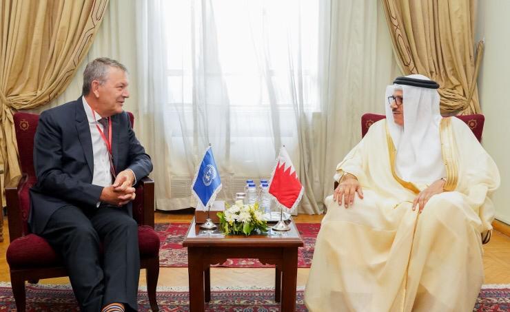 وزير الخارجية البحريني يجتمع مع المفوض السامي لوكالة غوث وتشغيل اللاجئين الفلسطينيين