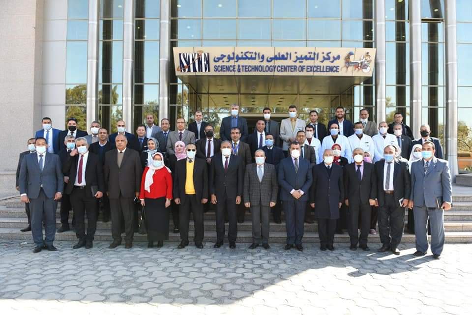 " وزير الدولة للإنتاج الحربى " يتفقد مركز التميز العلمى والتكنولوجى ويفتتح وحدة للتصنيع الذكي