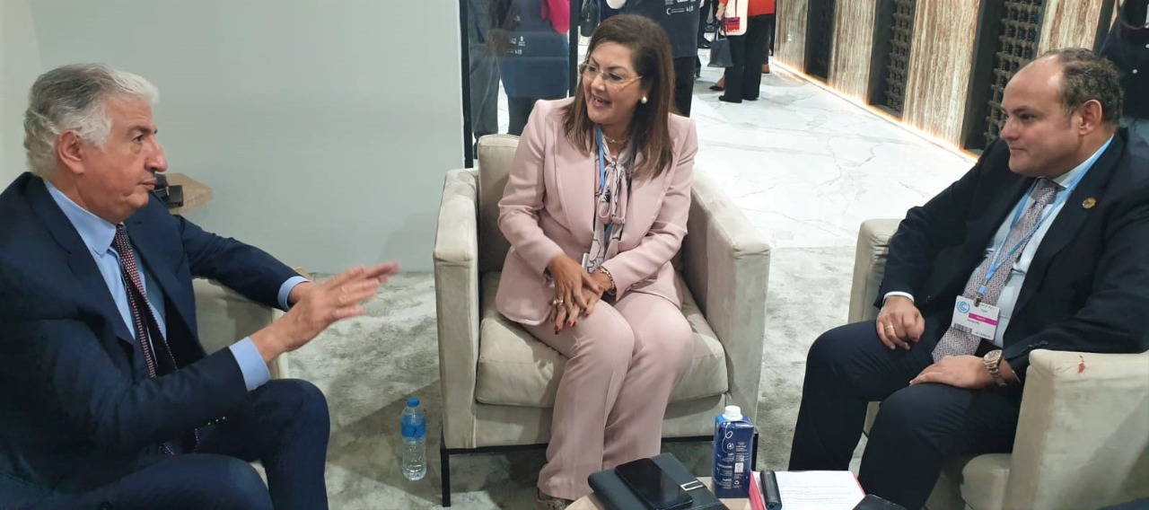 وزيرا التخطيط و التجارة  يلتقيان رئيس المؤسسة الدولية الإسلامية لتمويل التجارة لاستعراض البرامج والمشروعات الحالية والمستقبلية للمؤسسة في مصر