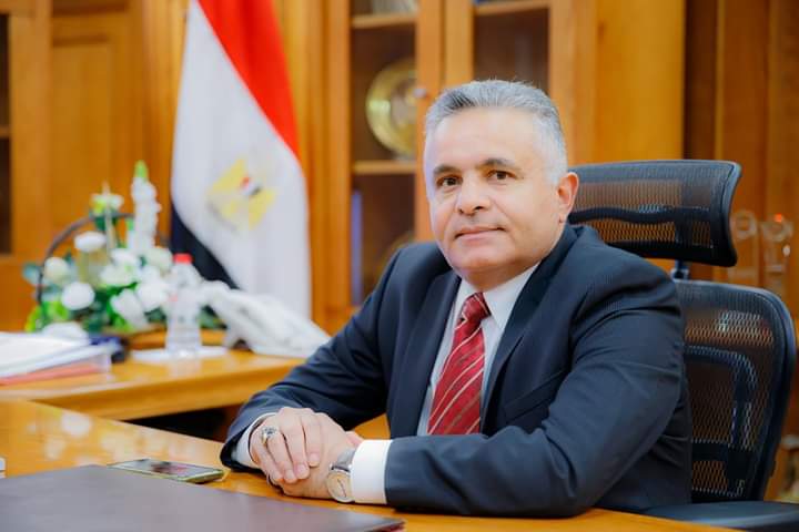 رئيس جامعة السويس يعلن :   جامعة السويس تصعد 359 مركزاً دولياً في نسخه يوليو لتصنيف ويبوماتريكس الاسباني لعام ٢٠٢٤