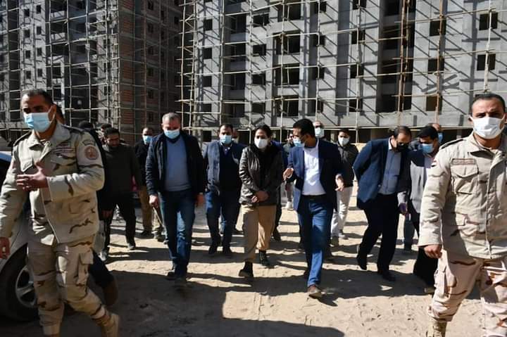 بالصور ..مساعد أول رئيس مجلس الوزراء تتفقد وحدات مشروع تطوير عواصم المحافظات والمدن الكبرى بالفيوم