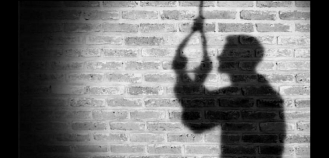 انتحار شخص بعزبة شنودة بمنطقة الكرور باسوان 