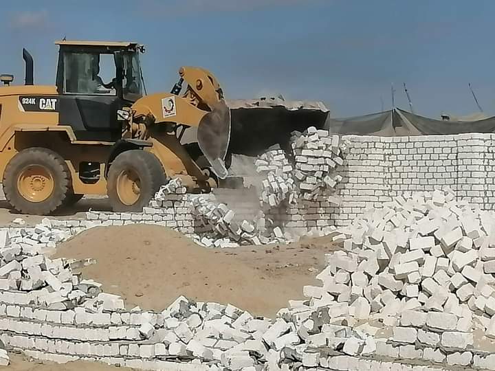 إزالة 7 حالات تعدي على مساحة 1250 متر بمراكز الدلنجات ووادي النطرون والرحمانية   