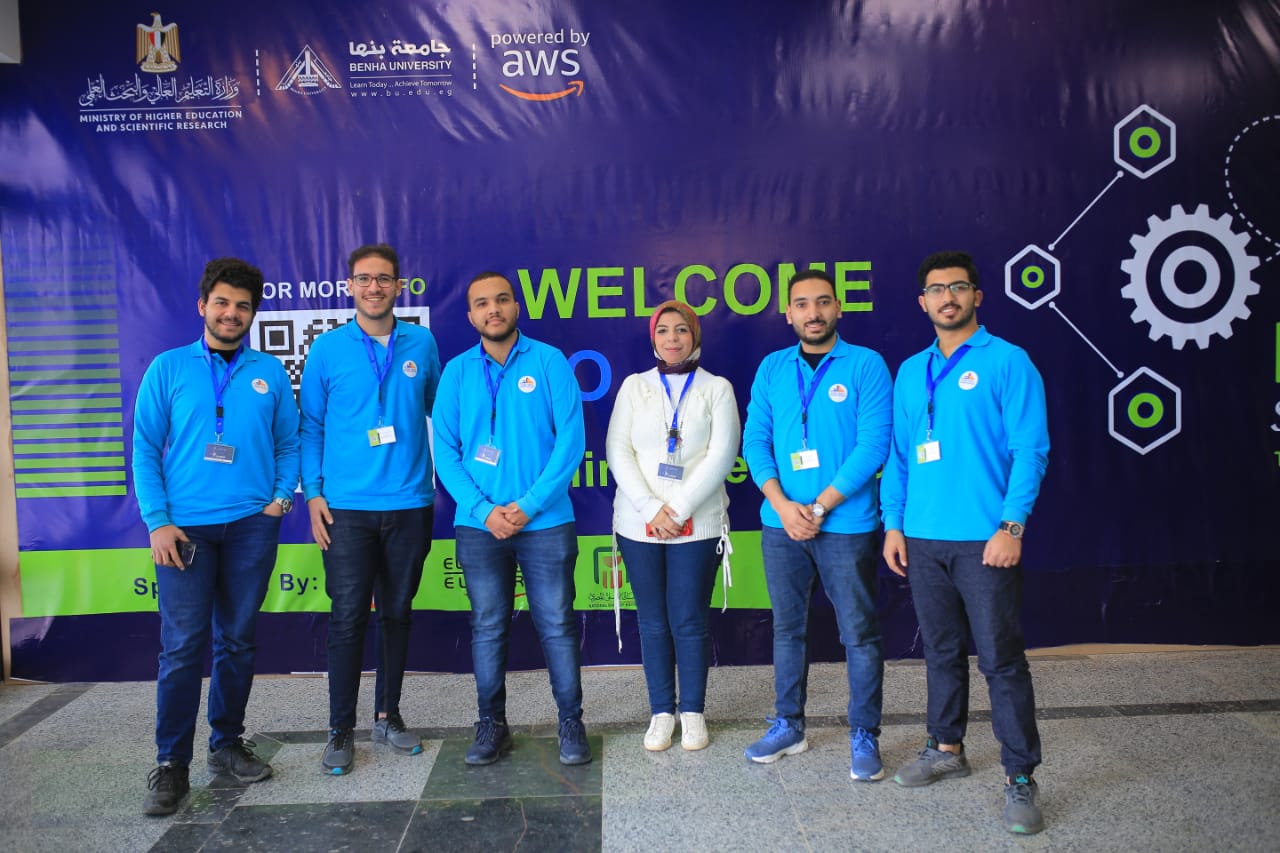 فرق طلابية من 25 جامعة تتنافس للفوز بجوائز "هاكاثون المدن الذكية" بجامعة بنها