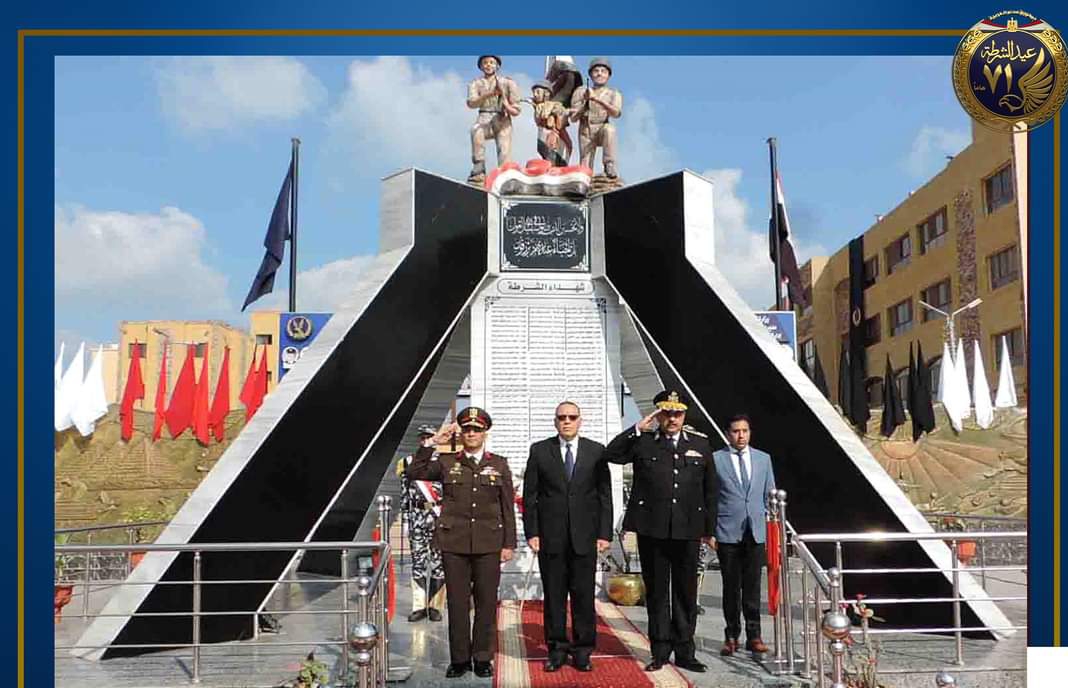 بالصور.. وضع إكليل من الزهور على النصب التذكارى لشهداء الشرطة بالاسماعيليه
