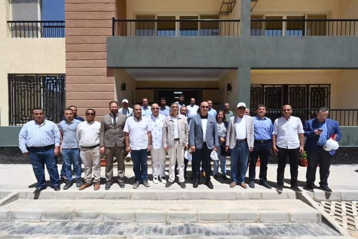 الجزار يتفقد وحدات المبادرة الرئاسية "سكن كل المصريين" - محور الإسكان فوق المتوسط بمدينة 6 أكتوبر