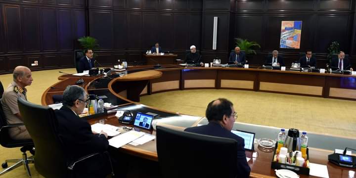 مدبولى يستعرض الرسائل المُهمة بكلمة فخامة الرئيس بالقمة الروسية ـ الأفريقية الثانية أثناء اجتماع الحك