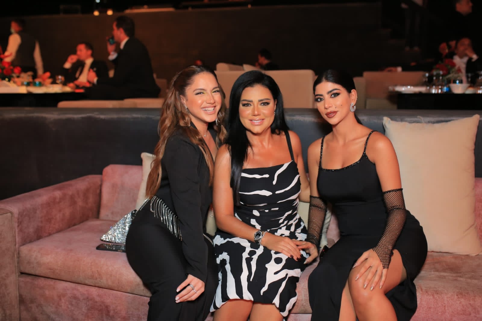 في حفلٍ أقيم في القاهرة بحضور كوكبة من نجوم الفن والإعلام ووجوه المجتمع وحشد من أهل الصحافة