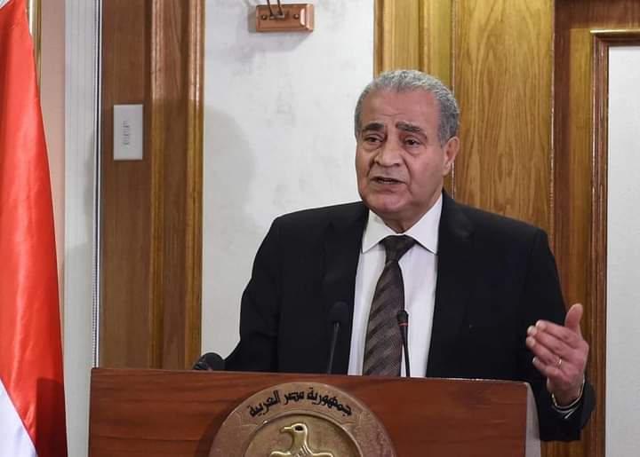 وزير التموين ... تشديد الرقابة لمنع اى عمليات احتكارية او حجب السلع الأساسية عن المواطنين.