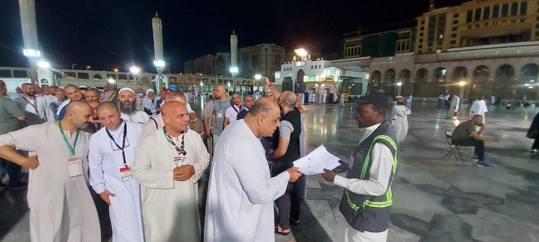 القباج.. تتابع عمليات تفويج حجاج الجمعيات الأهلية إلى القاهرة والمدينة المنورة
