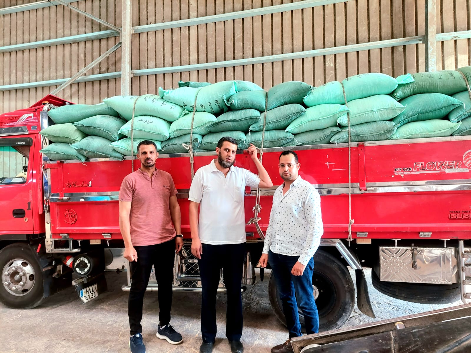 ضبط 10طن علف مجهول المصدر خلال حملة تموينية بدمنهور .