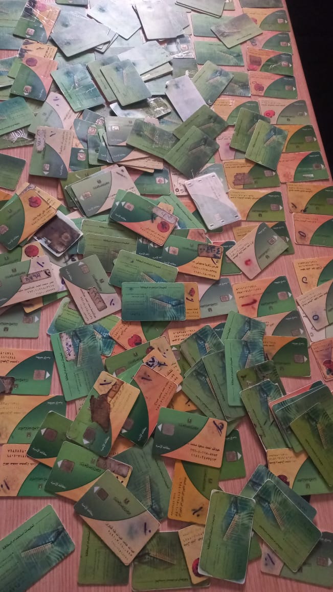 تموين البحيرة...ضبط مخبز لتجميعه 236 بطاقة تموينية و 15طن أعلاف دواجن  