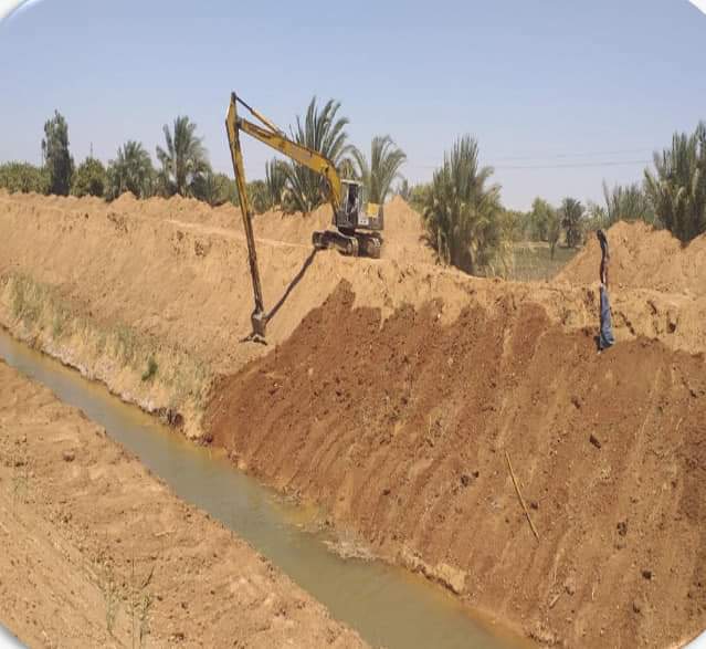 د. عبد العاطى ... تنفيذ شبكات الصرف المغطى فى زمام ٦ مليون فدان ، والصرف العام فى زمام ٨.٤٠ مليون فدان  .