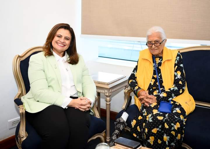 وزيرة الهجرة تلتقي السيدة فهيمة النقراشي لمناقشة أحوال الجالية المصرية في ألمانيا