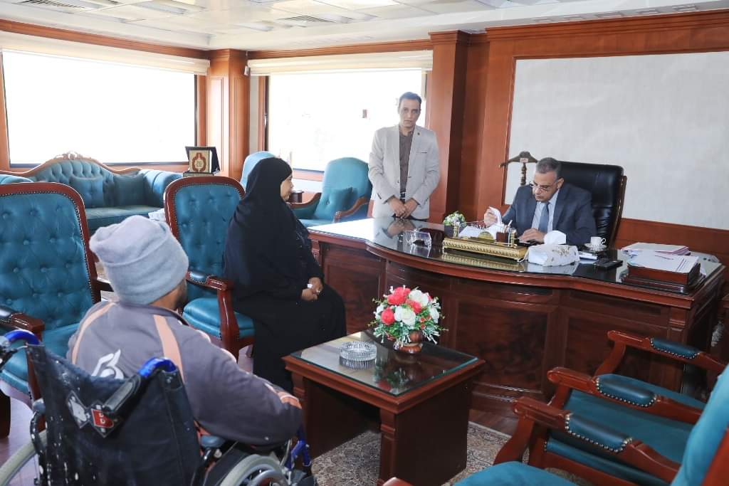 محافظ سوهاج يلتقي بالمواطنين لبحث مطالبهم وحل شكواهم