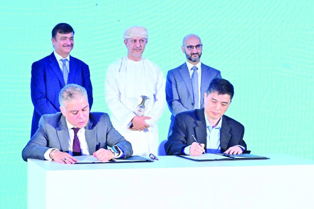 عُمان تبحث تعزيز فرص الاستثمار المستدام مع مجموعة البنك الدولي ومؤسسة التمويل الدولية