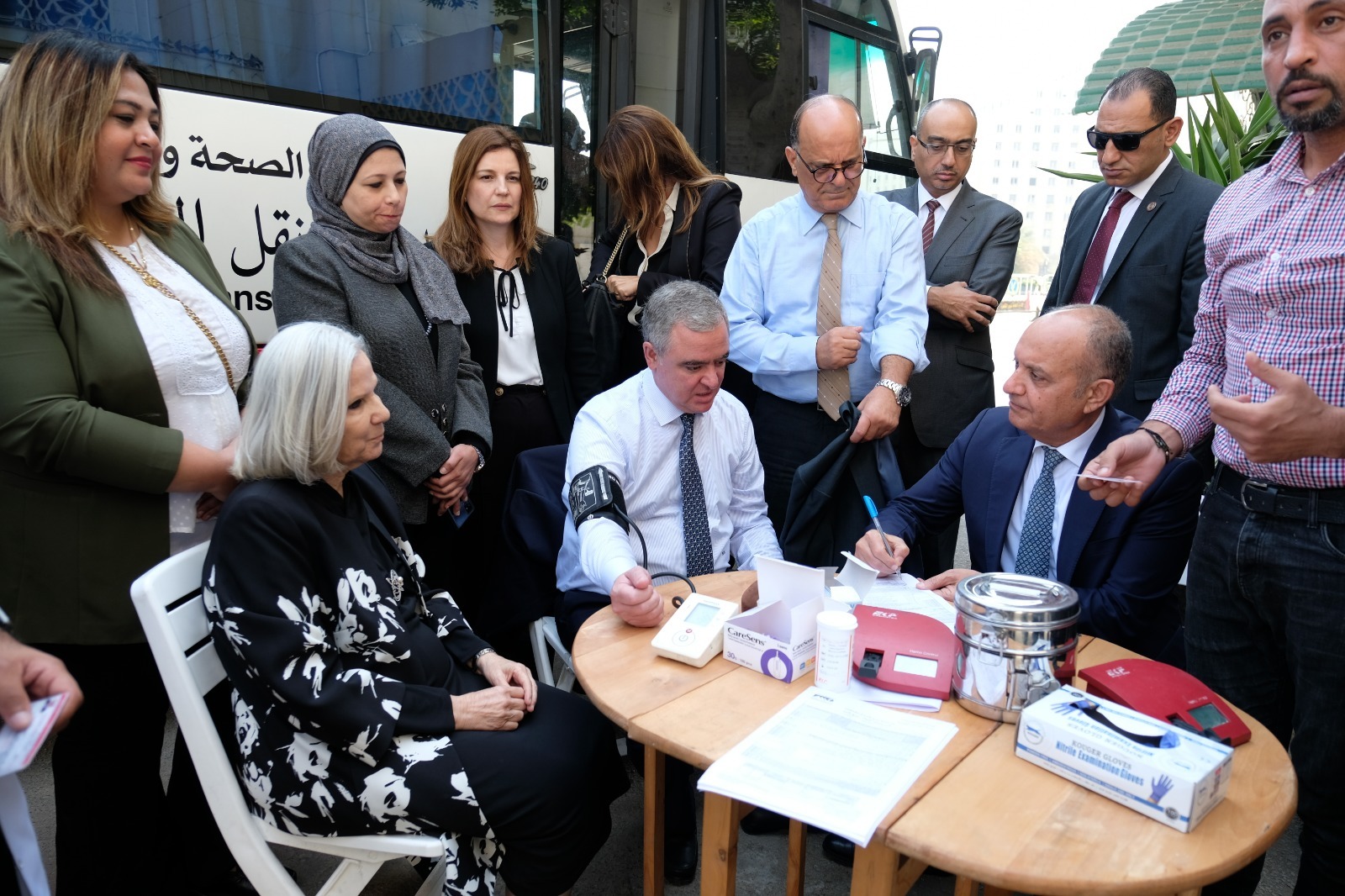 الجامعة العربية تنظم حملة للتبرع بالدم لأهل غزة