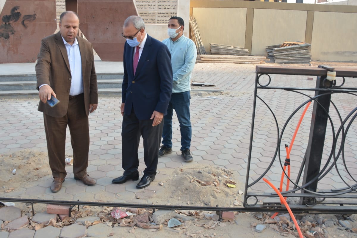 محافظ القليوبية يقوم بجولة ميدانية لمتابعة سير أعمال المشروعات الخدمية الجاري تنفيذها لتذليل العقبات ودفع الأعمال بمدينة بنها
