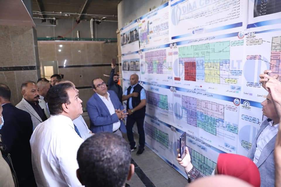 وزير الصحة للشركات المنفذة لمستشفى منفلوط النموذجي: «هناك تأخر غير مبرر في الانتهاء من مشروع إنشاء المستشفى.. ويجب استلام المبان خلال 3 أشهر»