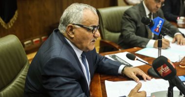 مشادة بين نائب وسكرتير عام محافظة القليوبية بسبب فساد "كارتة المواقف"