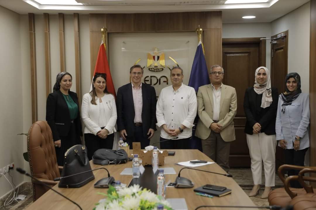 هيئة الدواء المصرية تستقبل مدير برنامج المجموعة البحثية للتكنولوجيا الطبية التابعة لمدرسة لندن للاقتصاد