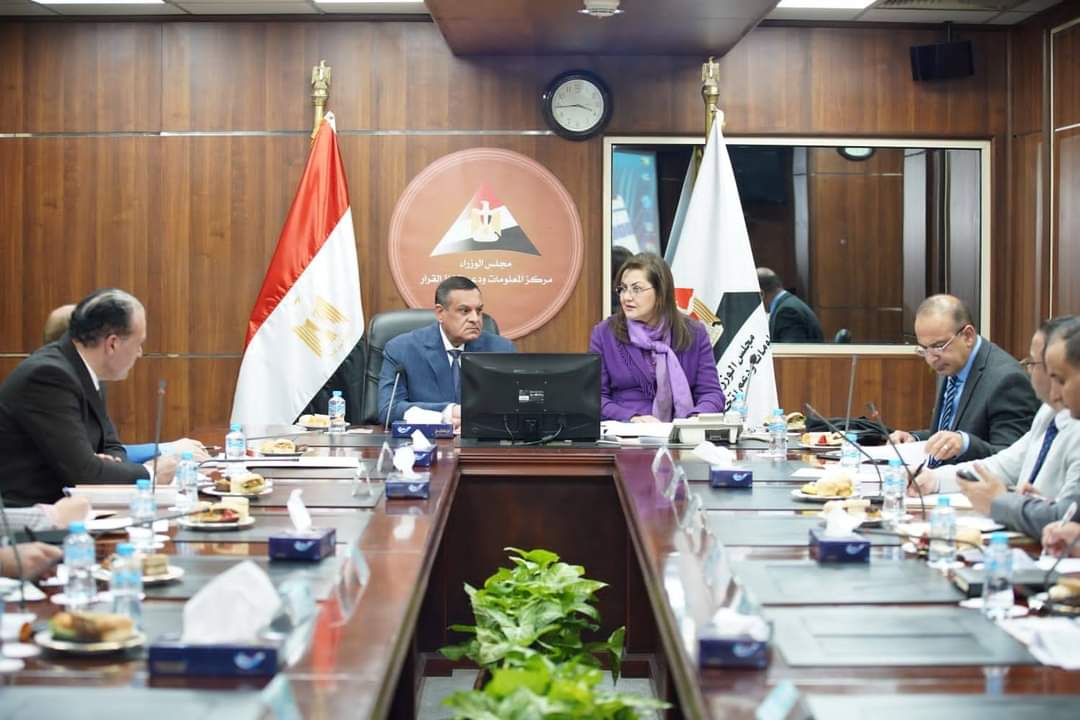 اجتماع مصغر للجنة تسيير برنامج التنمية المحلية بصعيد مصر