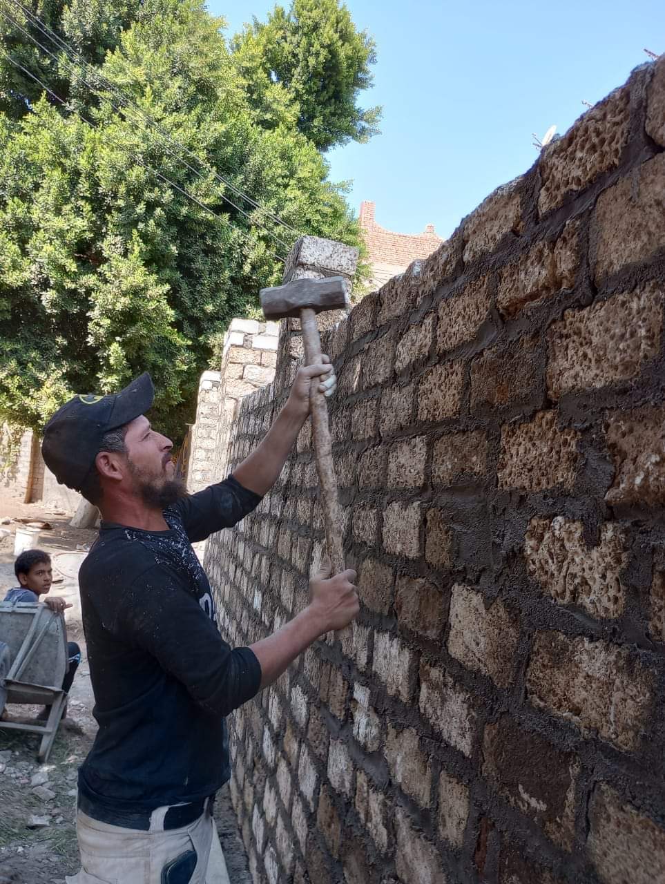 حملة لإزالة التعدي علي الأراضي الزراعية بسوهاج