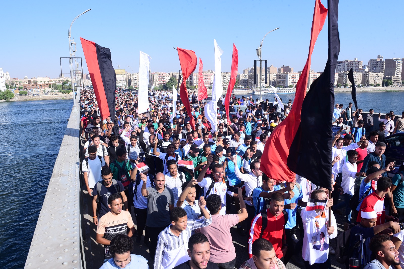 "النعماني " يؤيد قرار الرئيس لإعلان الحداد على ضحايا " المعمداني" 