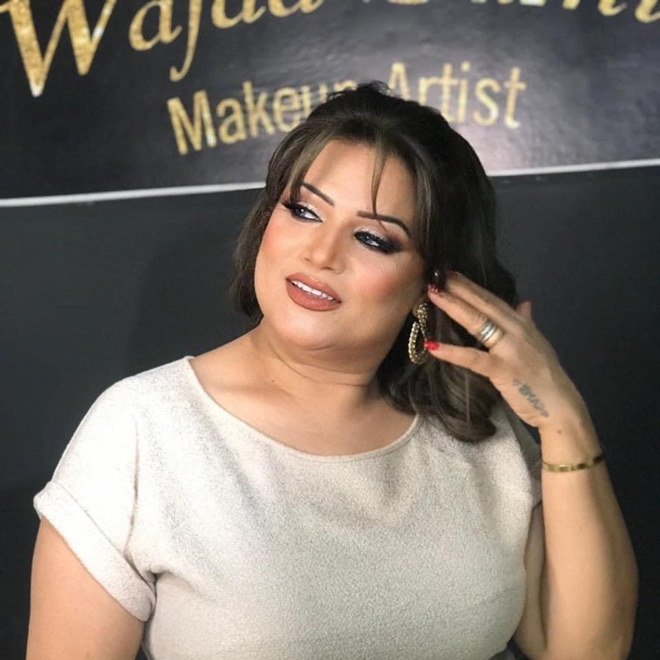 إطلالات مميزة تناسب جميع الاعمار مع خبيرة الجمال وفاء سمير