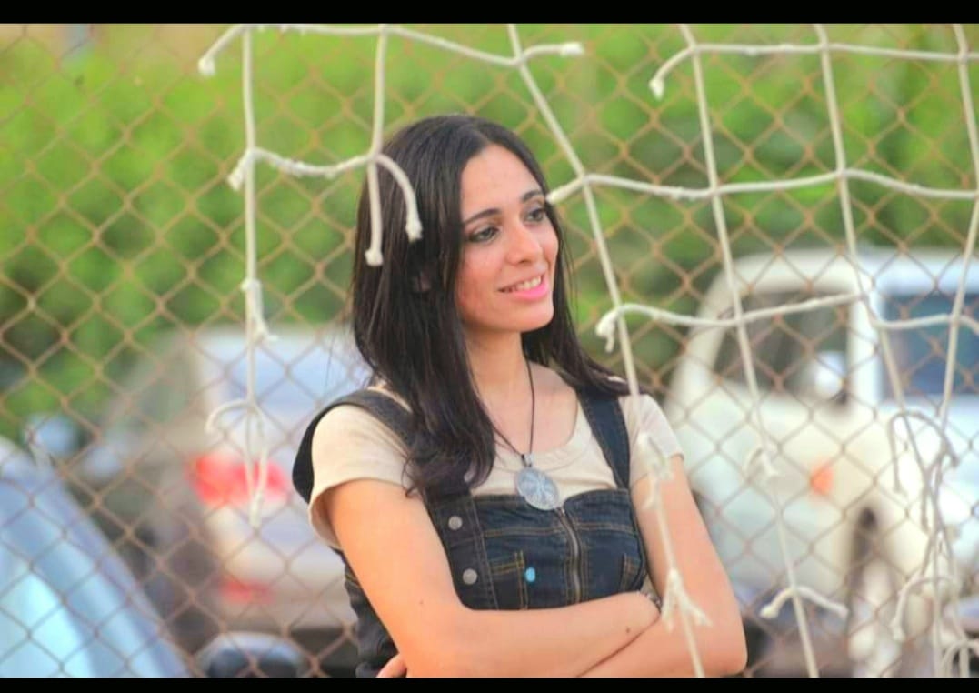 متعاده وملهاش عاده 