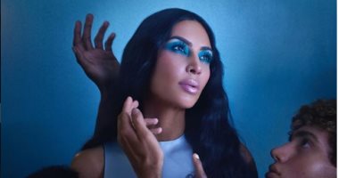 كيم كاردشيان بتكسب كام على كل صورة فى انستجرام