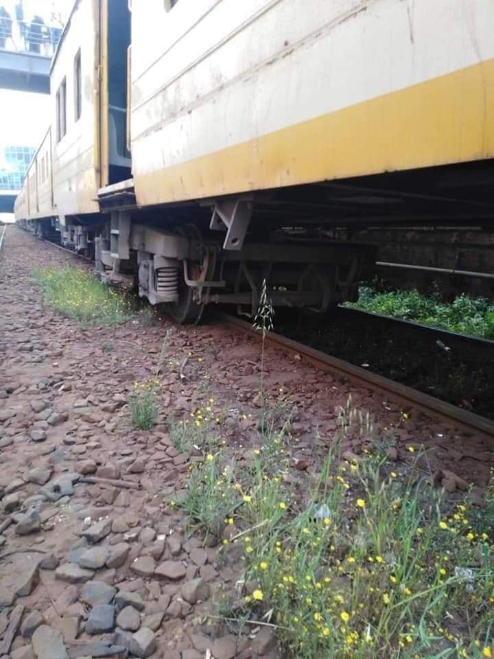 عاجل| بالصور.. خروج قطار عن القضبان في الإسكندرية دون إصابات