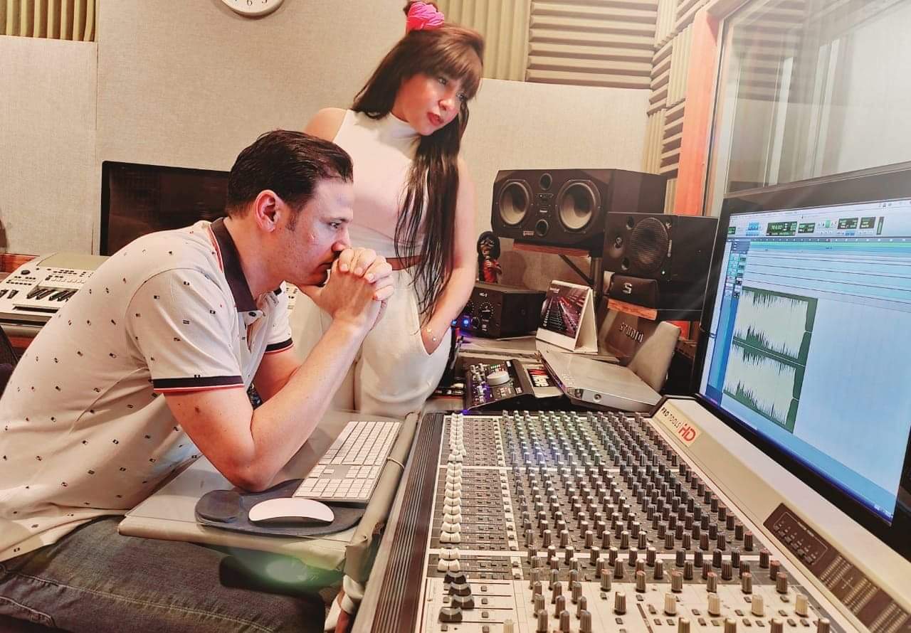 إنجى أمين تغني خليجي: انتظروا "ليش العتب" في رأس السنة 