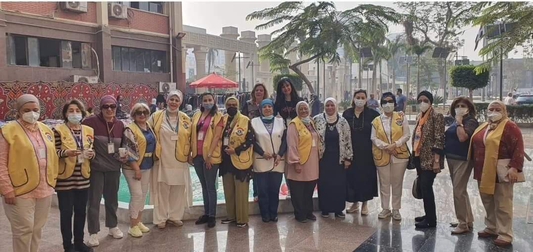 بالصور: لوينز ايليت ينظم معرض خيرى بجامعة عين شمس لصالح الطلاب غير القادرين