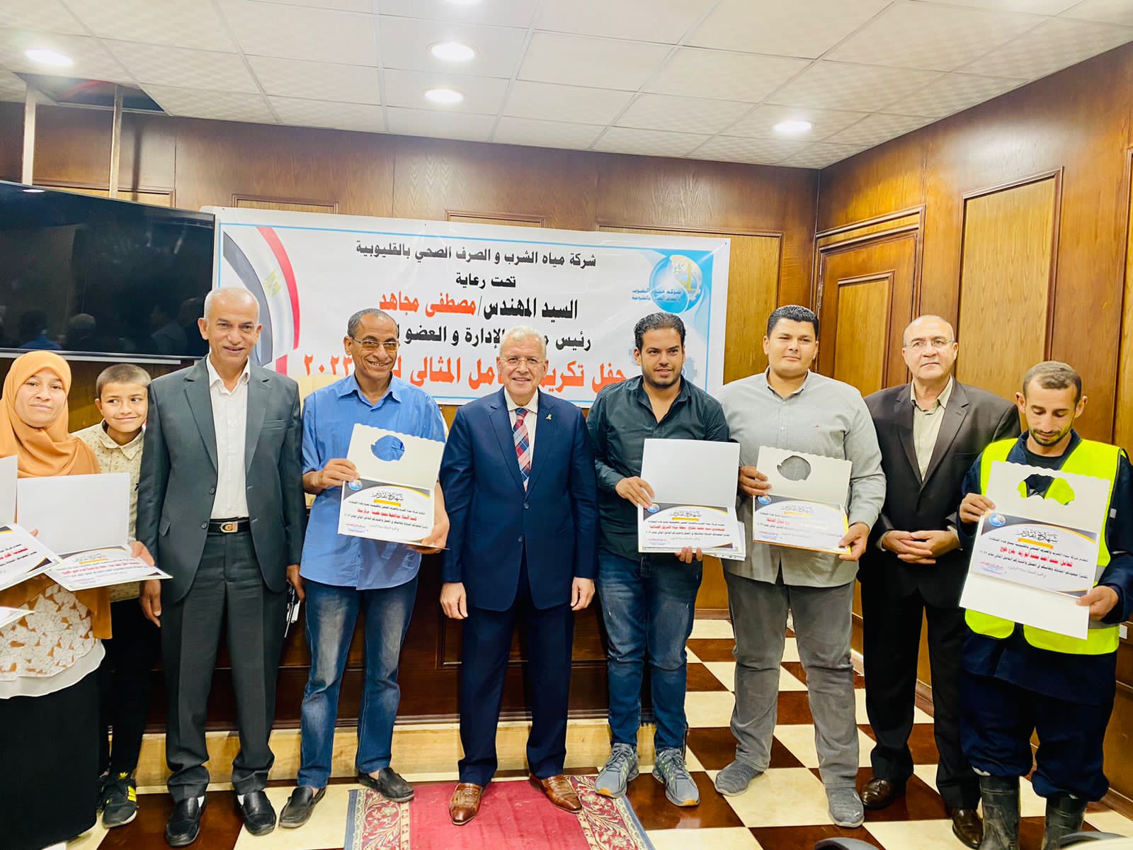 تكريم المتميزين في احتفال مياه القليوبية بعيد العمال
